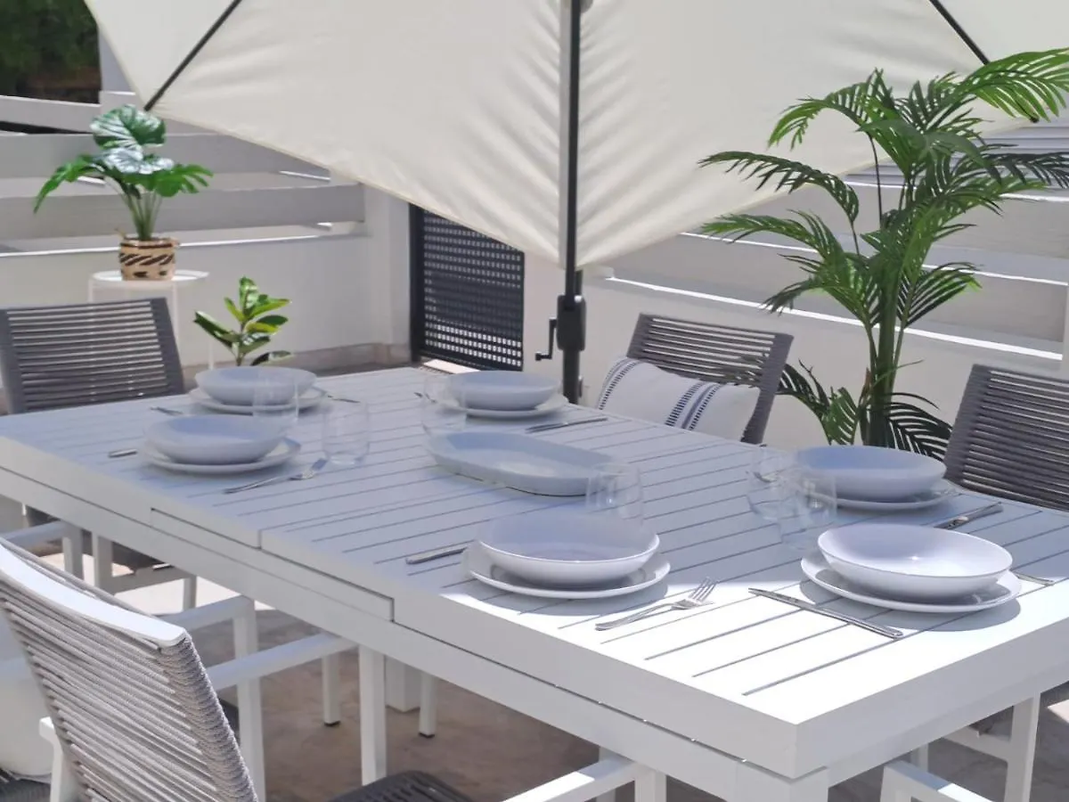 Noctua House Campanario Villa Estepona