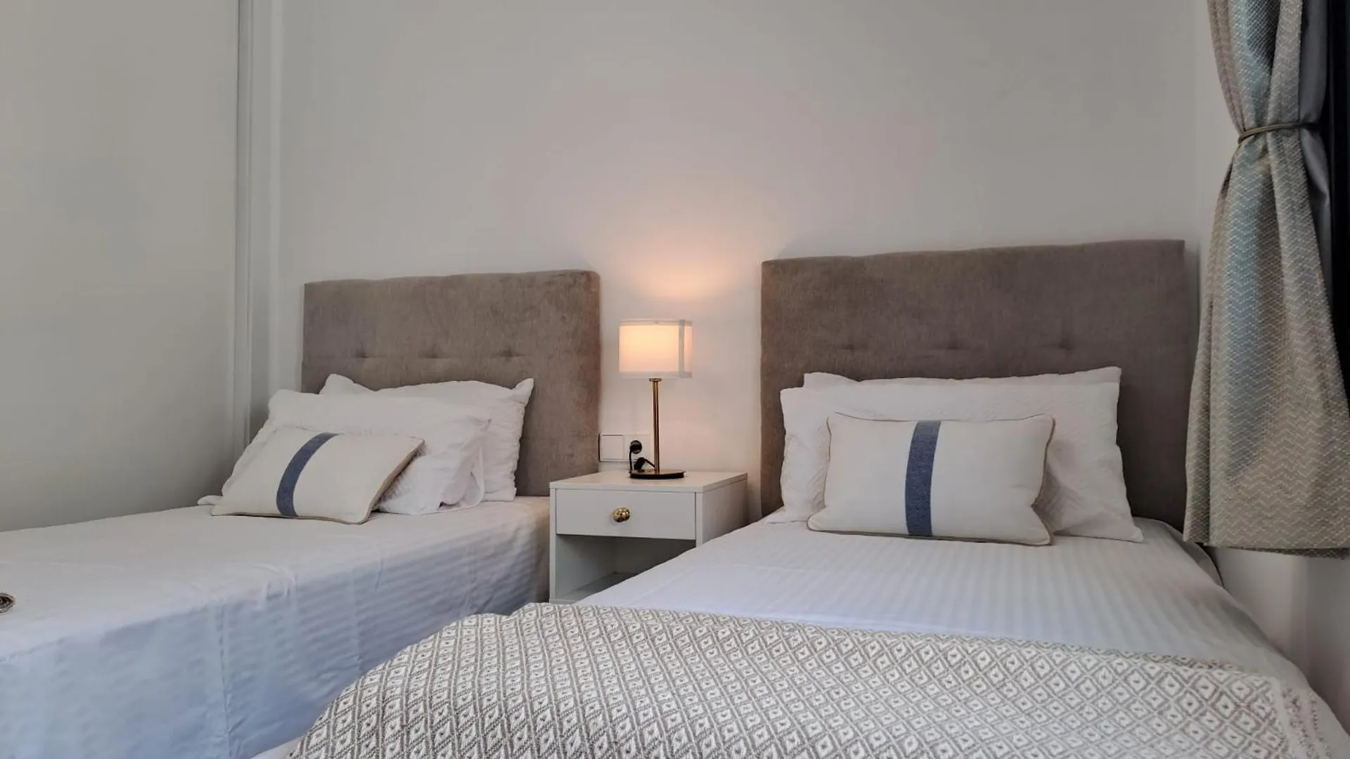 Noctua House Campanario Villa Estepona
